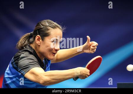 Krakau, Polen. 27. Juni 2023. YANG Xiaoxin aus Monaco kämpft gegen SZOCS Bernadette Cynt aus Rumänien in den individuellen Tischtennisfinalen der Frauen während der Europameisterschaften 3. in der Hutnik Arena in Krakau, Polen, am 27. Juni 2023. (Foto: Dominika Zarzycka/Sipa USA) Guthaben: SIPA USA/Alamy Live News Stockfoto