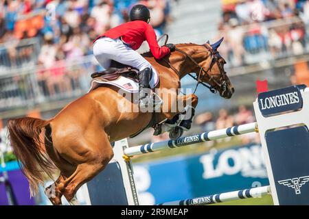 Kent Farrington von Team USA nimmt am 6. Juni 2023 am FEI Nations Cup in Langley, B.C., Kanada Teil. Stockfoto