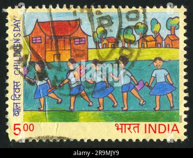 INDIEN - CIRCA 2003: Stempel gedruckt von Indien, zeigt Kinderbild, circa 2003 Stockfoto