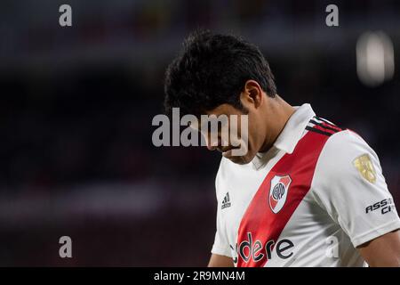 Buenos Aires, Argentinien. 27. Juni 2023. Robert Rojas von River Plate wurde während eines Spiels der Copa CONMEBOL Libertadores 2023 Gruppe D zwischen River Plate und dem Stärksten im Estadio Mas Monumental Antonio Vespucio Liberti gesehen. Endstand: River Plate 2:0 The Strongest Credit: SOPA Images Limited/Alamy Live News Stockfoto