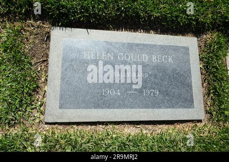 Glendora, Kalifornien, USA 26. Juni 2023 Schauspielerin Sally Rand, alias Helen Gould Beck Grave in Elm Lawn im Oakdale Memorial Park am 26. Juni 2023 in Glendora, Kalifornien, USA. Foto: Barry King/Alamy Stock Photo Stockfoto