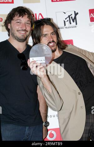 Ben Gillies und Chris Joannou von Silverhair bei den jährlichen ARIA (Australian Recording Industry Association) Chart Awards 6. Sydney, Australien – 06.03.08 Stockfoto