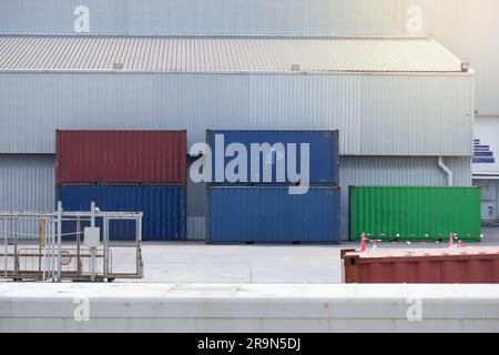 Handelsperspektive für Container und Containerlager Stockfoto