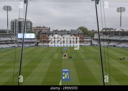 London, Großbritannien. 28. Juni 2023. Ein allgemeiner Blick auf Lords vom J.P. Morgan Media Centre während des LV= Insurance Ashes Second Test Series Day 1 England gegen Australia at Lords, London, Vereinigtes Königreich, 28. Juni 2023 (Foto von Mark Cosgrove/News Images) in London, Vereinigtes Königreich, am 6./28. Juni 2023. (Foto: Mark Cosgrove/News Images/Sipa USA) Guthaben: SIPA USA/Alamy Live News Stockfoto