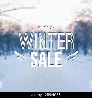 Verwischte Vektorwinterzeichnung mit Schnee, Bäumen und Schriftzug „Winterangebot“ Stock Vektor