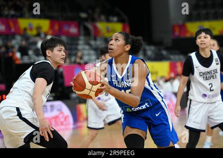 28. Juni 2023; Quaycenter, Sydney Olympic Park, Sydney, NSW, Australien: FIBA Womens Asia Cup 2023, Chinesisch Taipeh gegen die Philippinen; Jack Animam von den Philippinen bereitet sich auf den Dreh vor Stockfoto