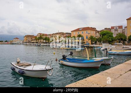 Der Hafen von Supetar auf Brac Island in Kroatien Stockfoto