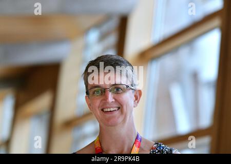 Edinburgh Scotland, Vereinigtes Königreich, 28. Juni 2023. Maggie Chapman vom Schottischen Parlament. Live-Nachrichten von sst/alamy Stockfoto