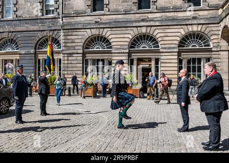 Lord Provost Robert Aldridge bei der Armed Forces Day Ceremony, City Council Chambers, Edinburgh, Schottland, Großbritannien Stockfoto