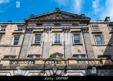 Große Fassade des City Council Chambers Building, Edinburgh, Schottland, Großbritannien Stockfoto