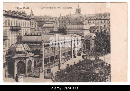 Deutschland, Berlin - circa 1910: Alte Postkarte. Kochbrunnen ist die berühmteste heiße Quelle der Stadt und erinnert an Wiesbaden Stockfoto