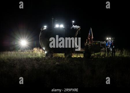 Die Teams führten fotografische Dokumentationen von Desert Rats 2022 Militärübungen in Flagstaff, Arizona durch, die operative Aufzeichnungen und Analysen untermauerten. Stockfoto