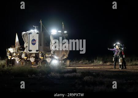 Fotografen dokumentierten das Desert Rats 2022 Training in Flagstaff, Arizona, als Teil des Desert Rats Project 2023, das Übungen, den Einsatz von Ausrüstung und personelle Aktivitäten aufnahm. Stockfoto