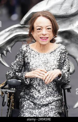 Liz Carr nimmt an der britischen Premiere der Witcher Staffel 3 im Now Building in London Teil. Bilddatum: Mittwoch, 28. Juni 2023. Stockfoto