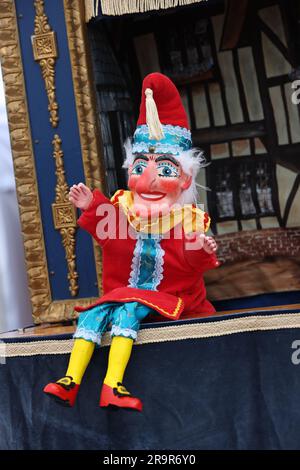 Puppenspiel im Weald & Downland Museum in Chichester, West Sussex, Großbritannien. Stockfoto