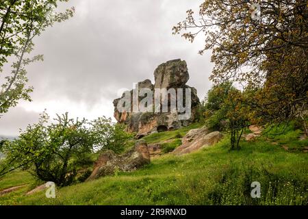 Phrygian Valley ist eine riesige Zivilisation und eine exquisite Geografie, gelegen zwischen Eskişehir - Kütahya - Afyon, wo Phrygianer Häuser und Schlösser geschnitzt haben Stockfoto