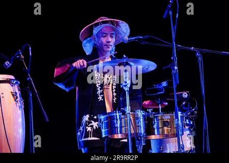 Roskilde, Dänemark. 28. Juni 2023. Die japanische Band Minyo Crusaders tritt während des dänischen Musikfestivals Roskilde Festival 2023 in Roskilde ein Live-Konzert auf. (Foto: Gonzales Photo/Alamy Live News Stockfoto