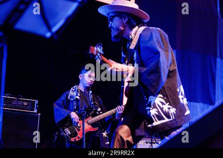 Roskilde, Dänemark. 28. Juni 2023. Die japanische Band Minyo Crusaders tritt während des dänischen Musikfestivals Roskilde Festival 2023 in Roskilde ein Live-Konzert auf. (Foto: Gonzales Photo/Alamy Live News Stockfoto