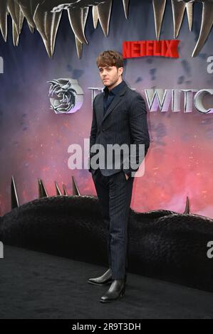 London, Großbritannien. Juni 28 2023. Joey Batey besucht die britische Premiere der WITCHER Staffel 3 im Now Building, Centre Point, St Giles Square, London, Großbritannien. Kredit: Siehe Li/Picture Capital/Alamy Live News Stockfoto