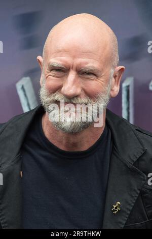 LONDON, VEREINIGTES KÖNIGREICH - 28. JUNI 2023: Graham McTavish nimmt am 28. Juni 2023 an der britischen Premiere von Netflix's The Witcher Season 3 im Now Building in St Giles Square in London Teil. (Foto: Wiktor Szymanowicz/NurPhoto) Stockfoto