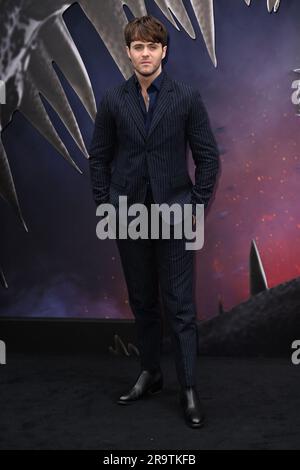 London, Großbritannien. 28. Juni 2023. Joey Batey bei The Witcher Season 3 UK Premiere, London, Großbritannien, 28. Juni 2023. Foto: Stuart Hardy/ABACAPRESS.COM Kredit: Abaca Press/Alamy Live News Stockfoto