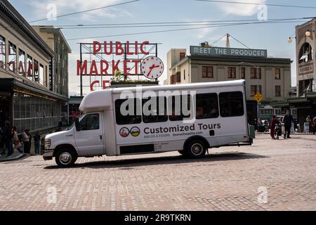 Seattle, USA. 21. Juni 2023. Pike Place Market Tour an einem sonnigen Tag. Stockfoto