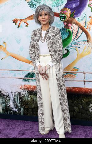 Hollywood, USA. 28. Juni 2023. Jane Fonda besucht die Premiere von Ruby Gillman, Teenage Kraken, am 28. Juni 2023 im TCL Chinese Theater in Hollywood, Kalifornien. (Foto: Corine Solberg/SipaUSA) Guthaben: SIPA USA/Alamy Live News Stockfoto