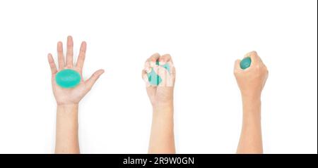 Handübung Rundball, Handgriff Squeeze Ball für Kraft, Stress und Erholung. Leichtes Workout für Zuhause von einem Mann. Isoliert auf Weiß. Stockfoto