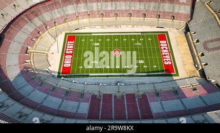 Ohio Football Stadium in Columbus - Heimstadion der Ohio State Buckeyes - Luftdrohnenfotografie - COLUMBUS. OHIO - 08. JUNI 2023 Stockfoto