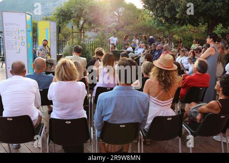 Lorenzo Cherubini (Jovanotti) ein Capri al Festival Le Conversazioni Stockfoto