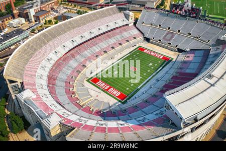 Ohio Football Stadium in Columbus - Heimstadion der Ohio State Buckeyes - Luftdrohnenfotografie - COLUMBUS. OHIO - 08. JUNI 2023 Stockfoto