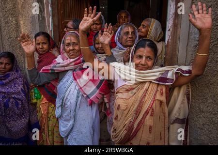 Eine Gruppe hinduistischer Pilger in Mathura, Indien Stockfoto