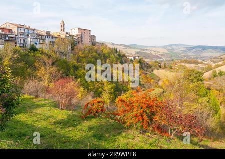 Ein Wiew Sassocorvaro, einer kleinen Stadt im Norden von den italienischen Marken Stockfoto