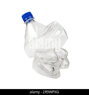 Ein leeres zerschlagen weißen Plastikflasche, isoliert auf weißem Hintergrund Stockfoto