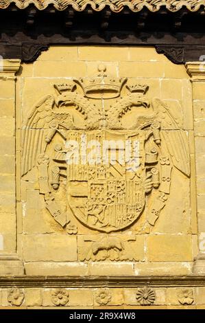 Relief, Wappen, Haus vor dem alten Metzgerladen 'Antigua Carniceria', Plaza del Populo, Baeza, Jaen, Andalusien, Spanien Stockfoto