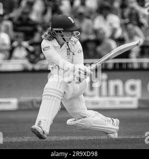 Trent Bridge Cricket Stadium, Nottingham, Großbritannien. 24. Juni 2023 England Ladies gegen Australia Ladies im Ashes Cricket Test Match. Tammy Beaumont (England) Schlagbild: Mark Dunn/Alamy, Stockfoto