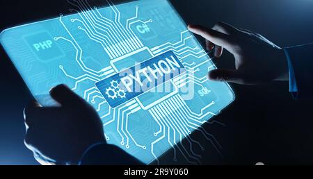 Python-Programmiersprache auf hoher Ebene. Anwendungs- und Webentwicklungskonzept auf virtuellem Bildschirm. Stockfoto