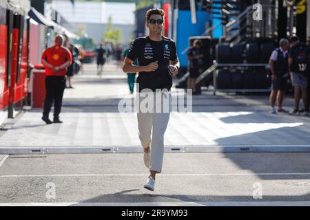Spielberg, Österreich. Juni 29. 2023. Formel 1: Rolex-Grand-Prix auf dem Red Bull Ring, Österreich. Abbildung: George Russell (GBR) vom Mercedes-AMG PETRONAS F1 Team, das auf der Koppel läuft © Piotr Zajac/Alamy Live News Stockfoto