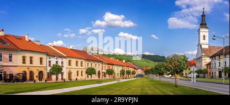 Spisske Podhradie ist eine Stadt in Spis in der slowakischen Region Presov. Spisske Podhradie befindet sich am Fuße des Hügels von Schloss Spis. Stockfoto