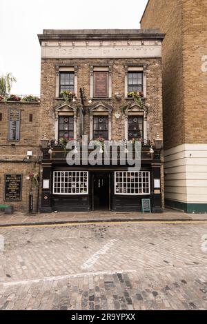 The Prospect of Whitby - ein historisches öffentliches Haus am Ufer der Themse in Wapping, Tower Hamlets, London, E1, England, GROSSBRITANNIEN Stockfoto