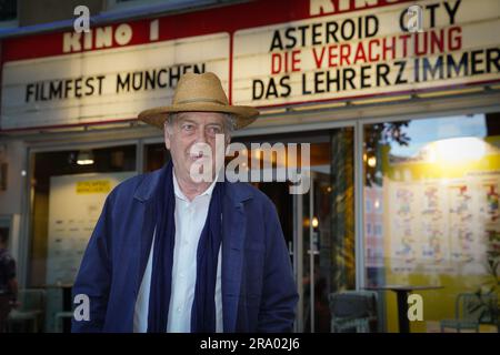 München auf der 29. Juni 2023, Regisseur STEPHEN FREARS vor der VORFÜHRUNG DES VERLORENEN KÖNIGS Premiere im Rio Cinema im Jahr 40. Filmfest München am 29. Juni 2023 Stockfoto