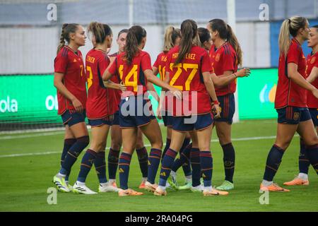 Aviles, Spanien, 30. Juni 2023: Die spanischen Spieler feiern das dritte Tor des Spiels während des Freundschaftsspiels zwischen Spanien und Panama am 30. Juni 2023 im Roman Suarez Puerta Stadium in Aviles, Spanien. Alberto Brevers/Alamy Live News Stockfoto