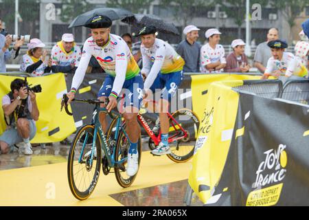 Bilbao, Baskenland, Frankreich, 29. Juni 2023, die Tour de France-Team-Präsentationszeremonie im Guggenheim Museum, Bilbao, Peter Sagan von Total Energies während der 110. Ausgabe der Tour de France Kredit: Nick Phipps/Alamy Live News Stockfoto