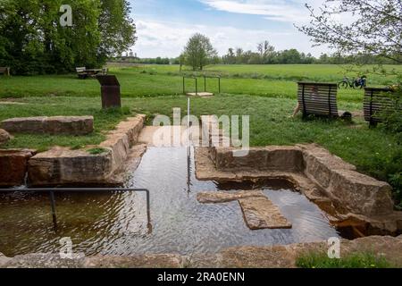 Kneipp-Hydrotherapie-Anlage bei Wonfurt am Main im Bezirk Hassberge in Niederfrankien Stockfoto