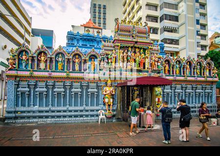 Der Sri Krishnan Tempel in Singapur ist ein wunderschöner Hindu-Tempel in der Waterloo Street. Stockfoto