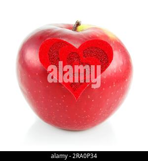 Roter Apfel und rotes Herz aus Stoff, isoliert auf weißem Hintergrund Stockfoto