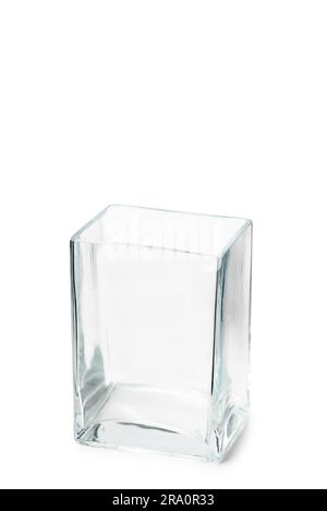 Eine leere quaderförmige transparent Kristallvase isoliert auf weißem Hintergrund Stockfoto