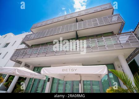 Miami Beach, FL, USA - 29. Juni 2023: Moderne Architektur Miami Beach FL USA Stockfoto