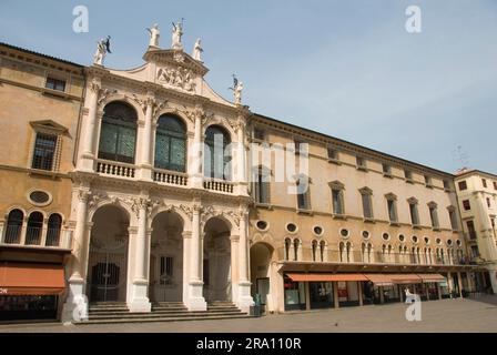 Palazzo del Monte de Pieta, Kirche, Chiesa di San Vincenzo, Piazza Signori, Vicenza, Veneto, Italien, Venedig, Venetien, Venedig Stockfoto