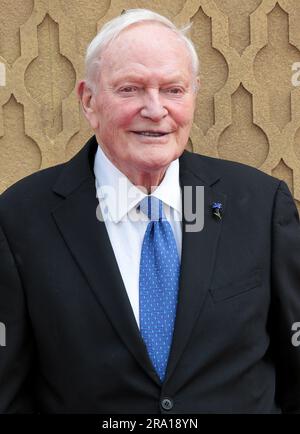 26. Juni 2023 – London, England, Großbritannien – Julian Glover nimmt an der Premiere von Indiana Jones und The Dial of Destiny UK Teil Stockfoto